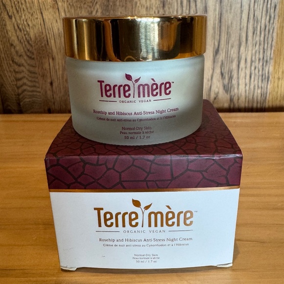 🌺🌹💆♀️Terre Mere Rosehip and hibiscus anti stress night cream 🌛🌹🧘♀️🪷 - Picture 9 of 9